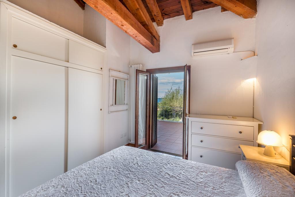 Le Case Di Mara - Appartamento Vista Mare A Porto Rotondo Bagian luar foto