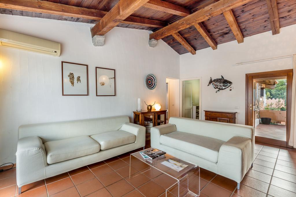 Le Case Di Mara - Appartamento Vista Mare A Porto Rotondo Bagian luar foto